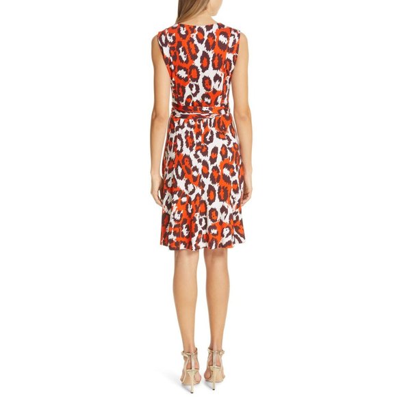 Womens Size 6 Diane Von Furstenberg DVF Jasmine Silk Wrap Animal Print Dress - Picture 4 of 9